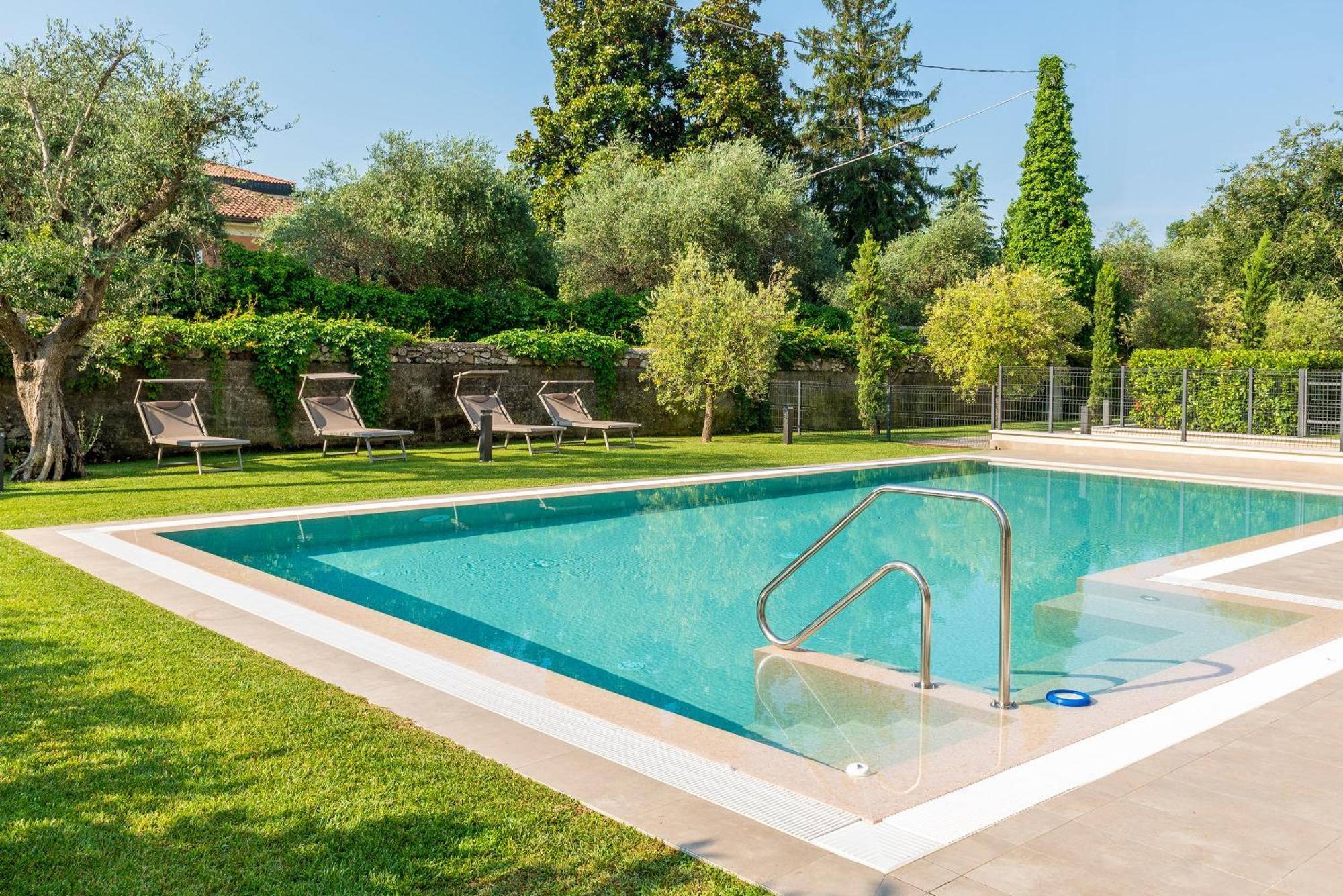 Lifestyle Apartments Dante Bardolino Buitenkant foto